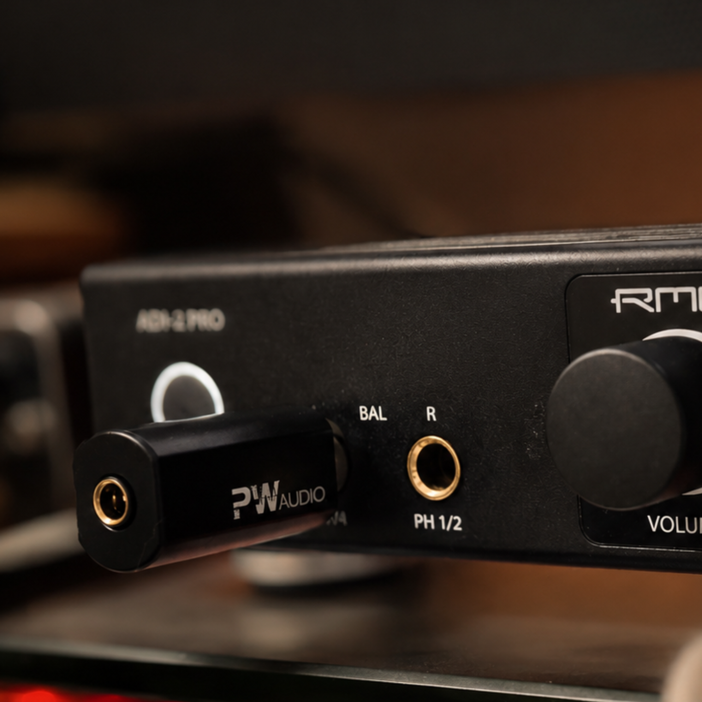 PWAA46【4.4mmメス to 6.35mmオス変換アダプター】