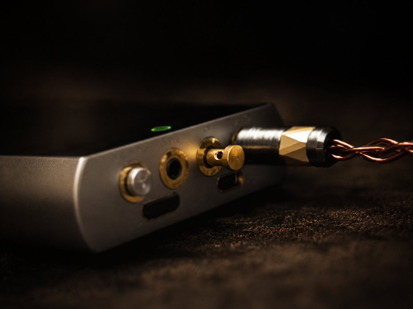 Ground-Resonance Gold&Platinum 3.5mm/4.4mm 2WAYタイプ – Audio
