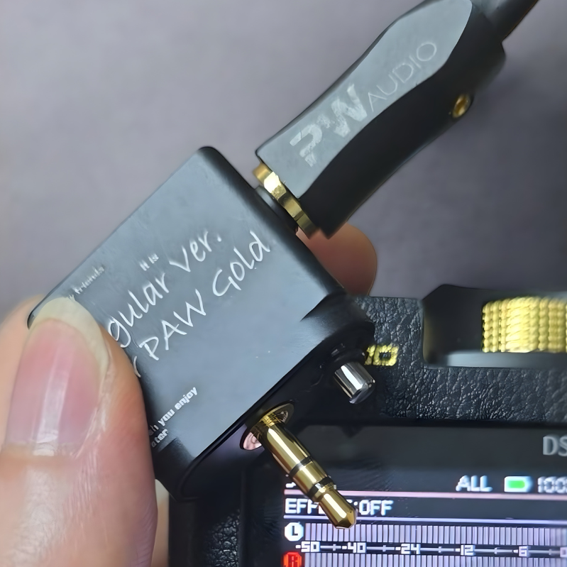 PAW Gold 4.4mm Adaptor with GROUND-RESONANCEシリーズ