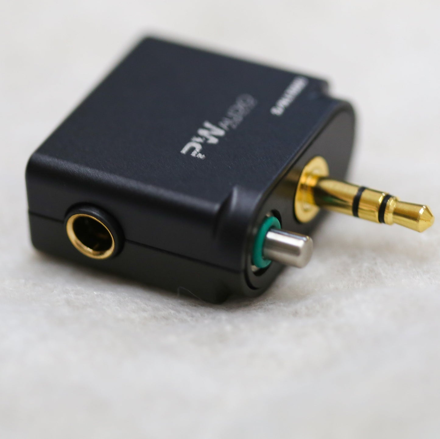 PAW Gold 4.4mm Adaptor with GROUND-RESONANCEシリーズ