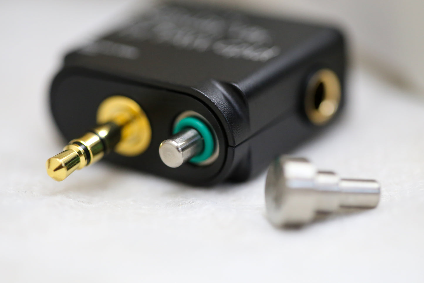 PAW Gold 4.4mm Adaptor with GROUND-RESONANCEシリーズ